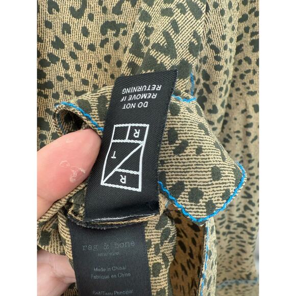 Rag & Bone Shields Leopard Print 100% Silk Blouse with Blue Stitching Size XXS - Picture 10 of 13
